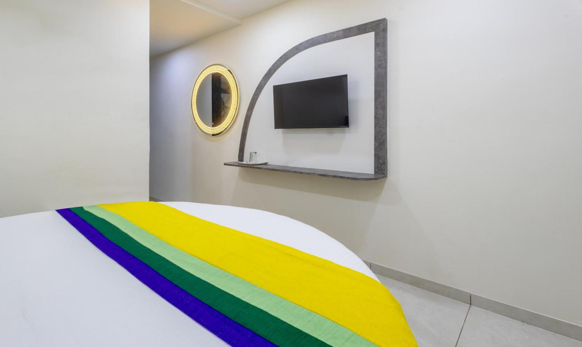 Itsy Hotels Signature, Nehru Nagar أحمد أباد المظهر الخارجي الصورة