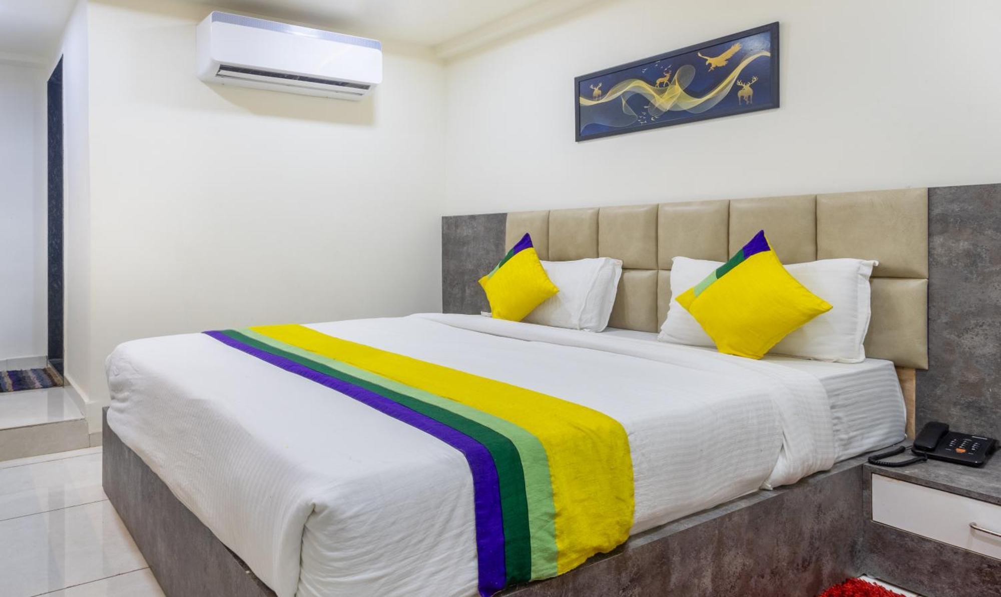 Itsy Hotels Signature, Nehru Nagar أحمد أباد المظهر الخارجي الصورة