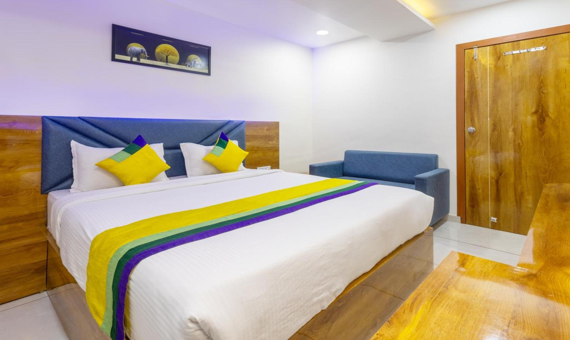 Itsy Hotels Signature, Nehru Nagar أحمد أباد المظهر الخارجي الصورة