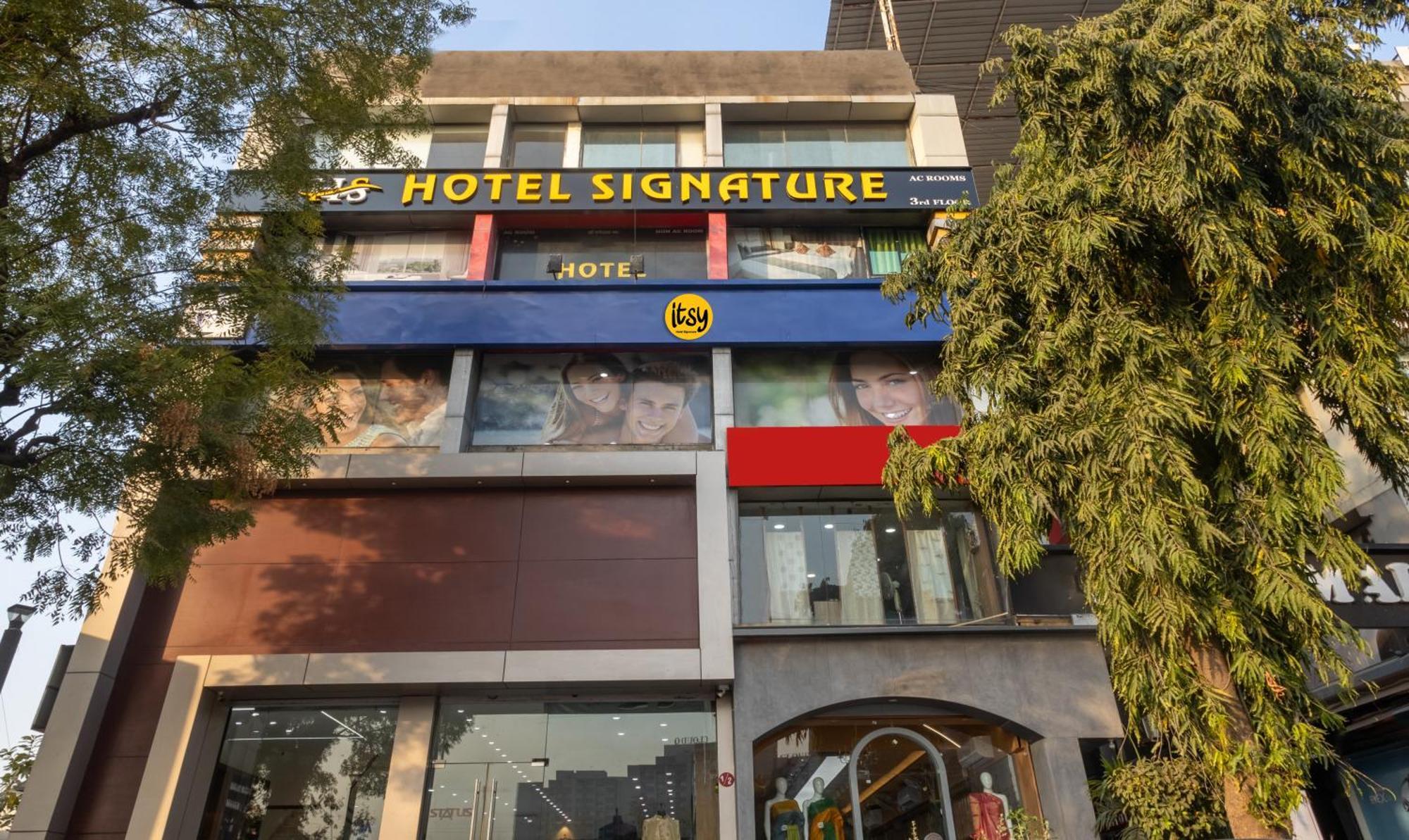 Itsy Hotels Signature, Nehru Nagar أحمد أباد المظهر الخارجي الصورة