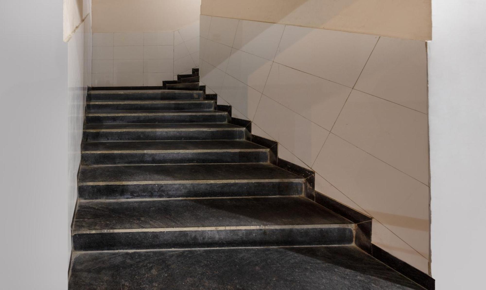 Itsy Hotels Signature, Nehru Nagar أحمد أباد المظهر الخارجي الصورة